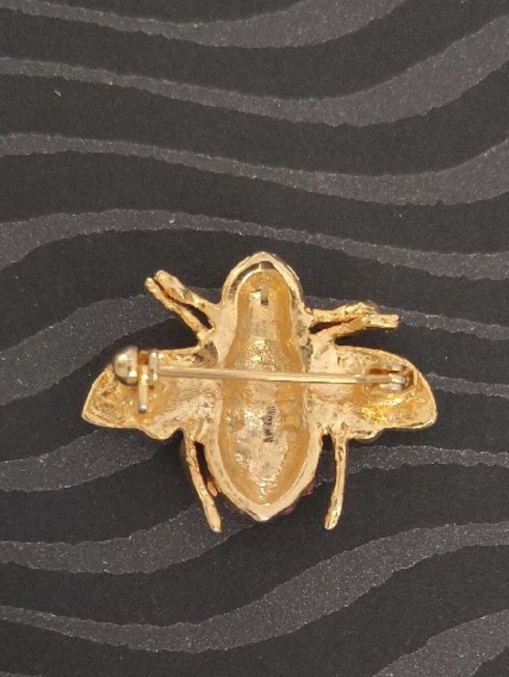 Joan Rivers Bee - Picture 2 of 2